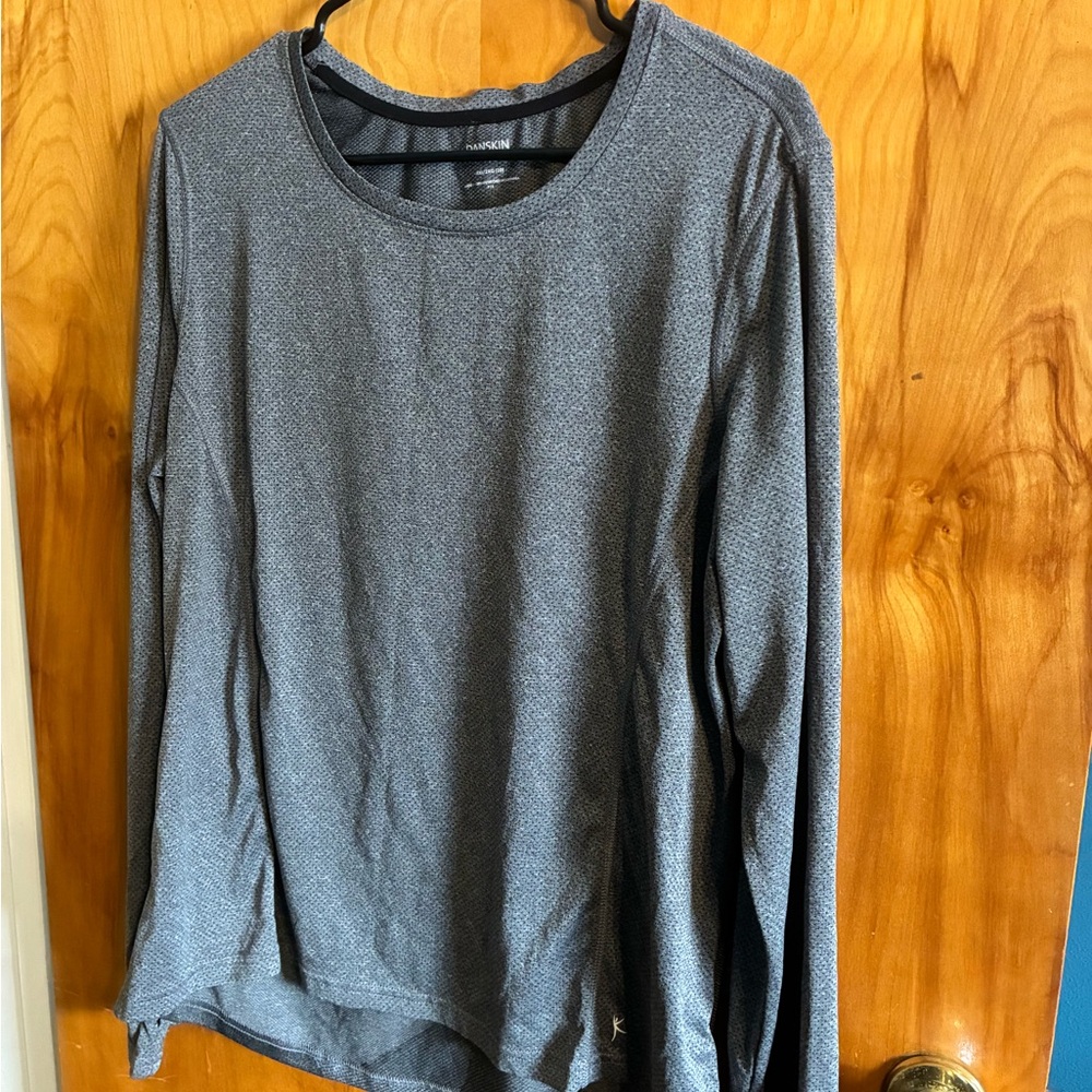 Assorted Athletic Tops Bundle - image 4